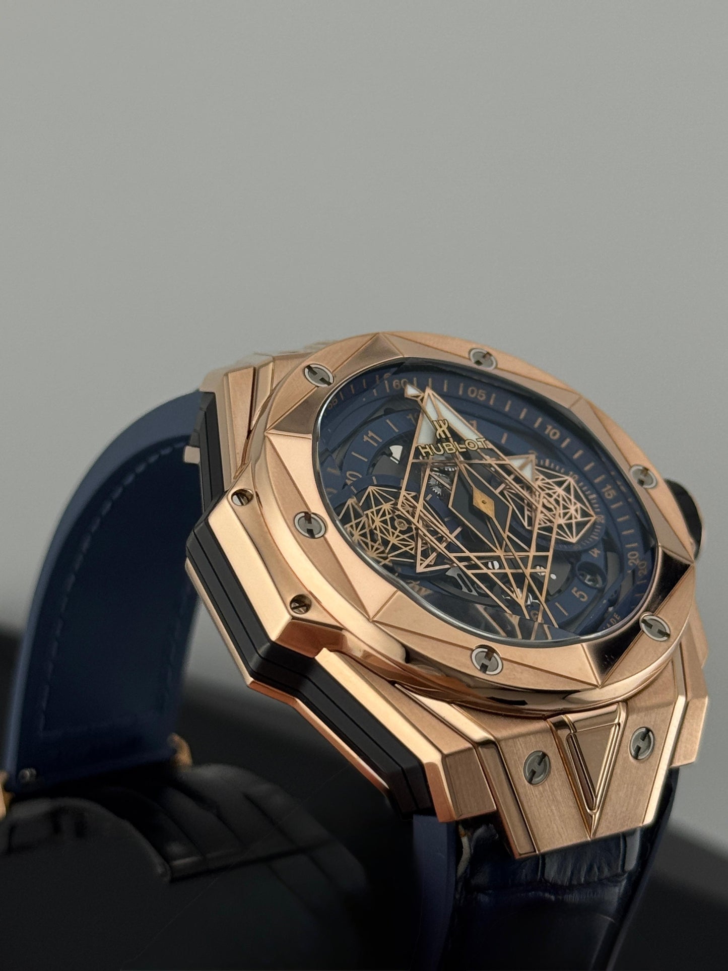 Hublot big bang Sang bleu II 45mm RoseGold Chronograph Blue Dial 2020 - HOURLY 
