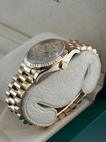Rolex Datejust 31mm YellowGold Mother-of-pearl butterfly motifs 2021 - HOURLY 
