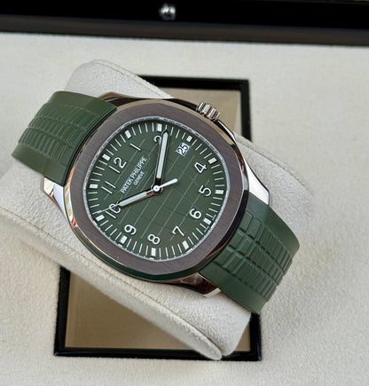 Patek Philippe Aquanaut WhiteGold Green 2022 - HOURLY 