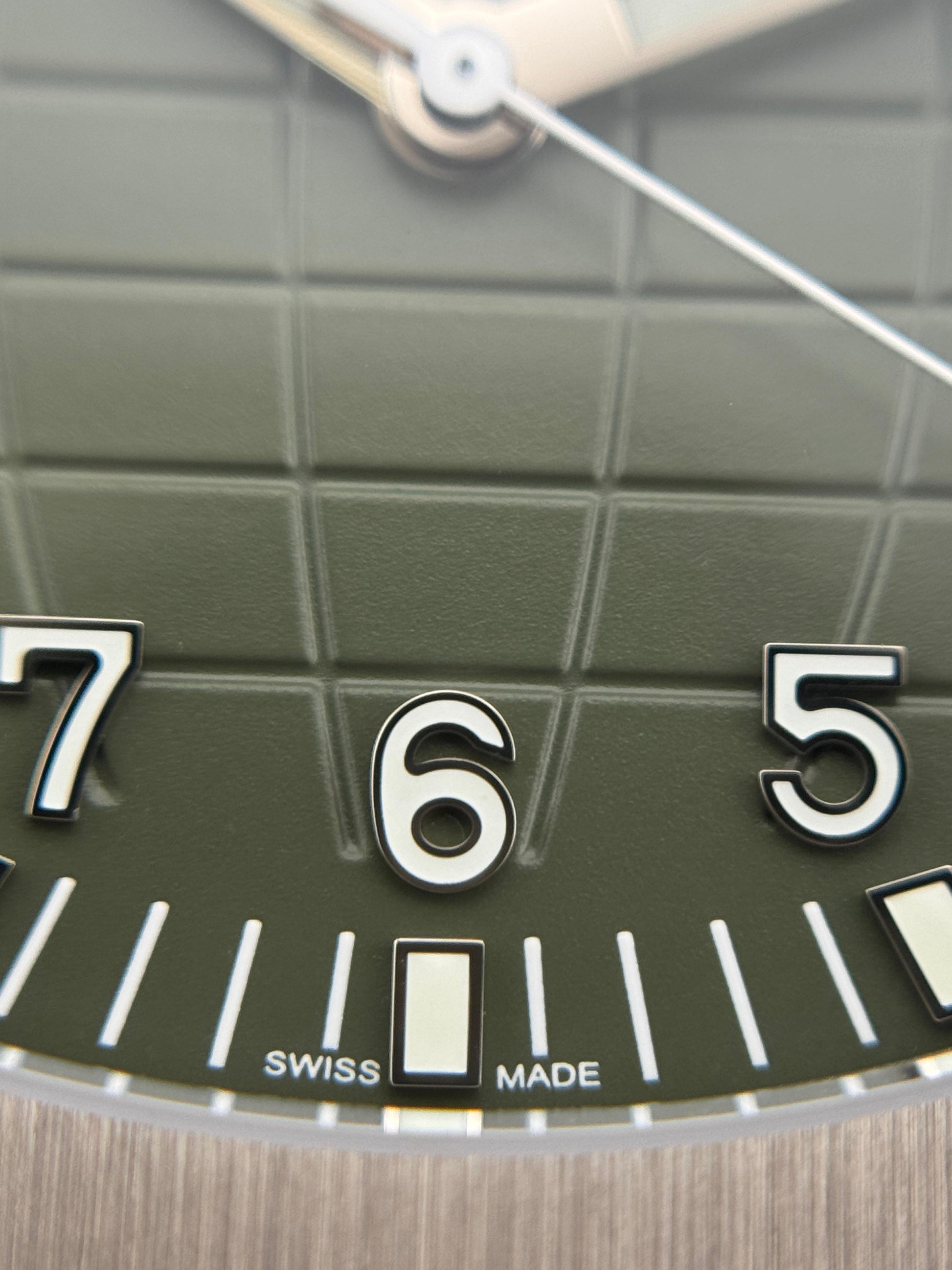 Patek Philippe Aquanaut WhiteGold Green 2022 - HOURLY 