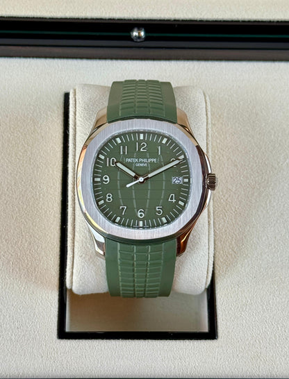 Patek Philippe Aquanaut WhiteGold Green 2022 - HOURLY 