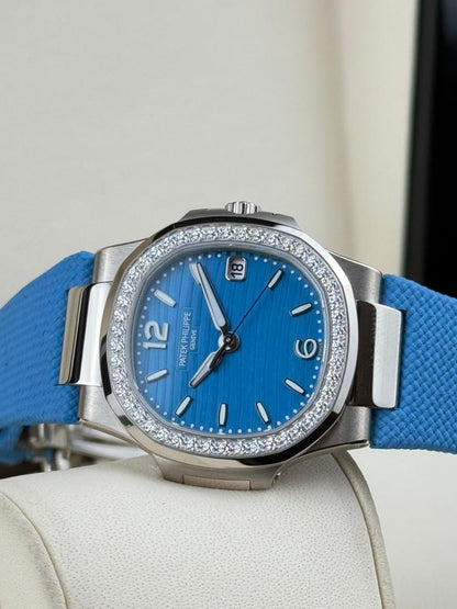 Patek Philippe Nautilus 32mm Quartz Lacquered Azure Blue 2025 - HOURLY 