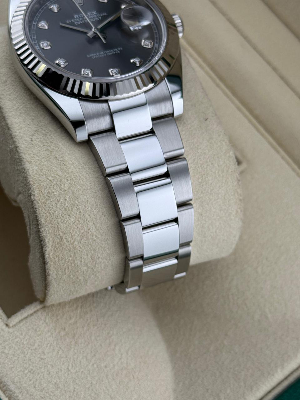 Rolex Datejust 41mm fluted Bezel Grey Diamond Dial Oyster 2024 - HOURLY 