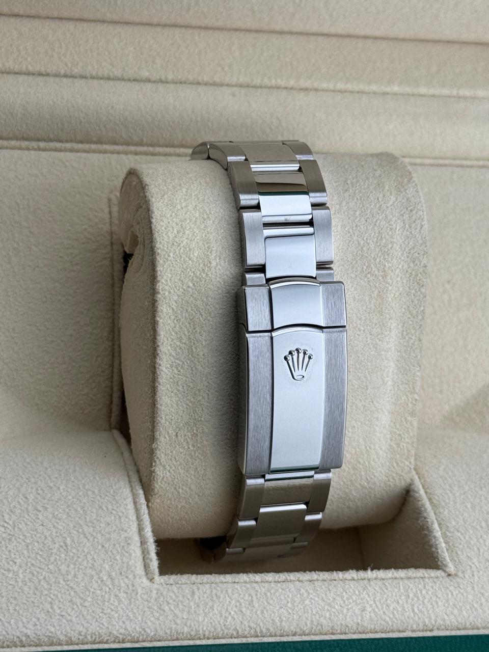 Rolex Datejust 41mm fluted Bezel Grey Diamond Dial Oyster 2024 - HOURLY 