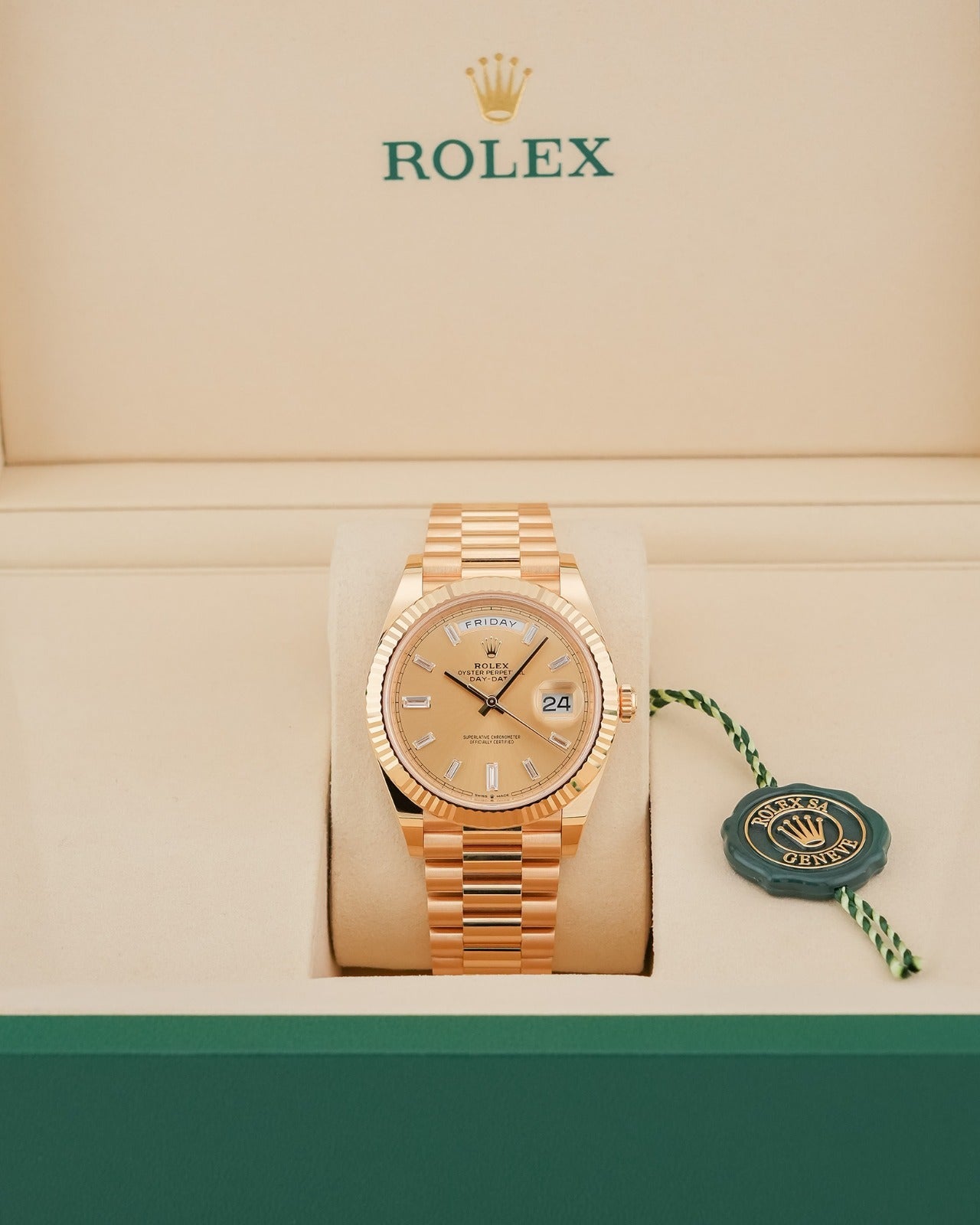 Rolex Day-Date 40mm YellowGold 228238 Champagne Dial Brand new 2026