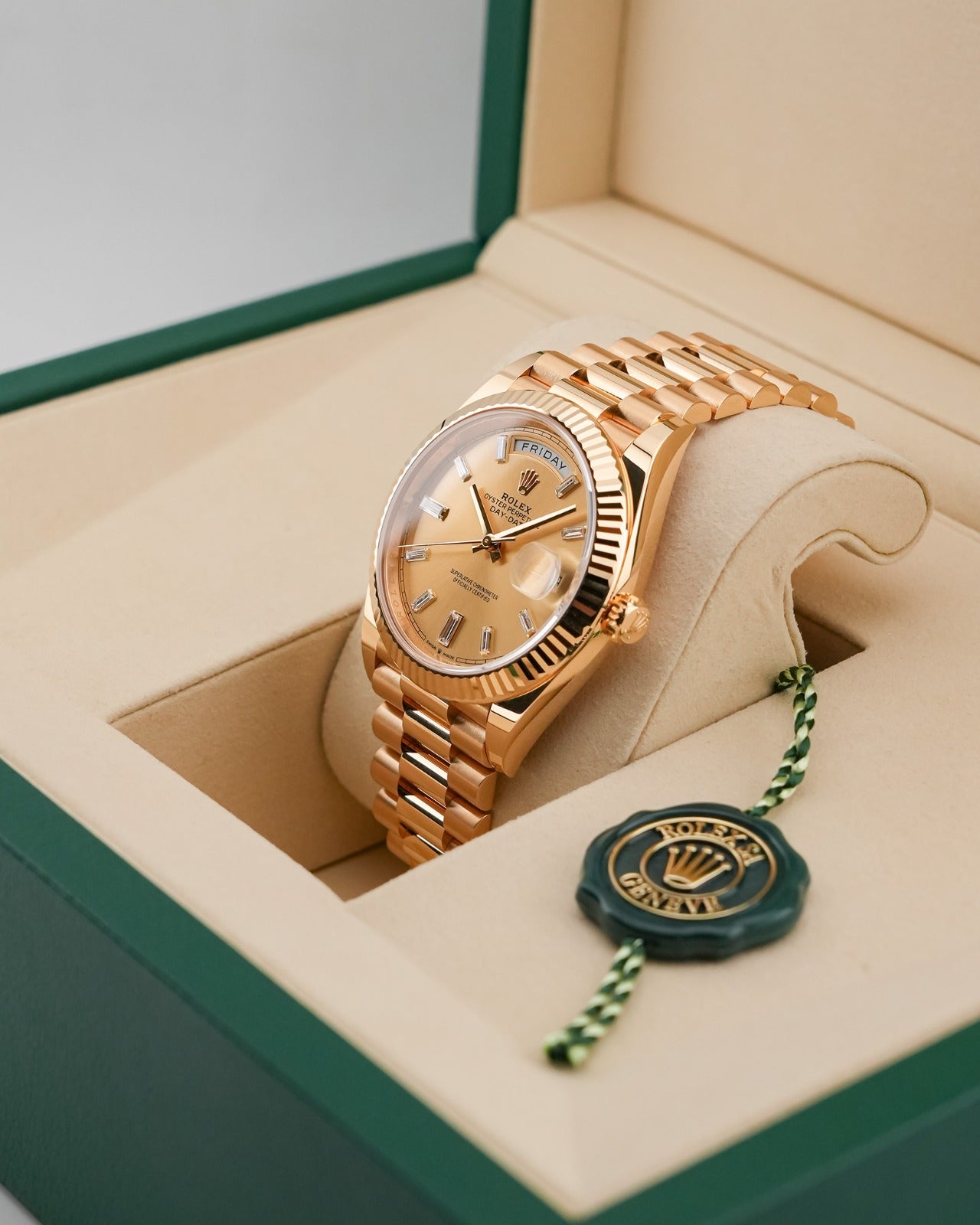 Rolex Day-Date 40mm YellowGold 228238 Champagne Dial Brand new 2026