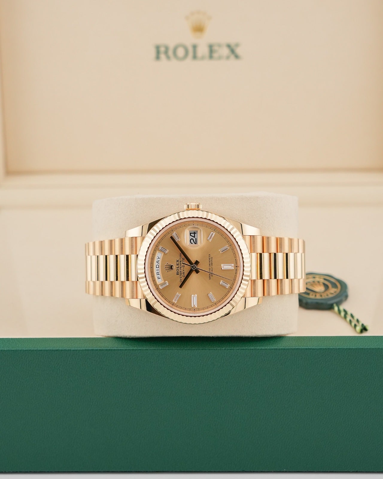 Rolex Day-Date 40mm YellowGold 228238 Champagne Dial Brand new 2026