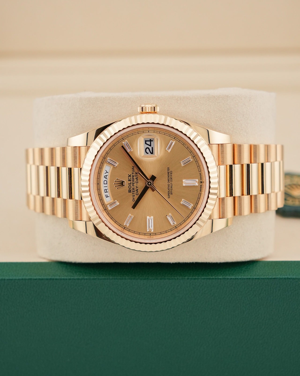 Rolex Day-Date 40mm YellowGold 228238 Champagne Dial Brand new 2026