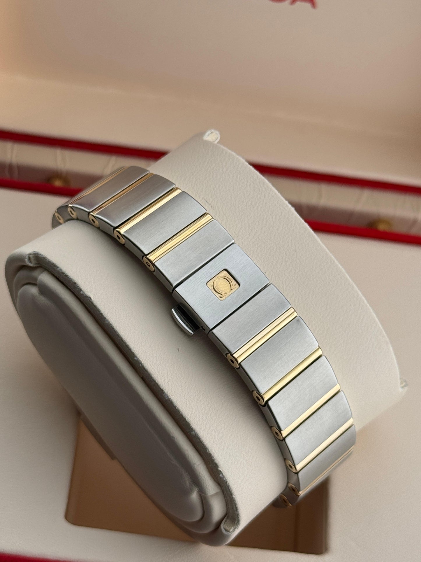 Omega Constellation 28mm Steel & YellowGold 2011
