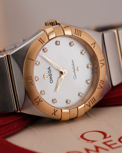 Omega Constellation 28mm Steel & YellowGold Mother Of Pearl 2022 - HOURLY 