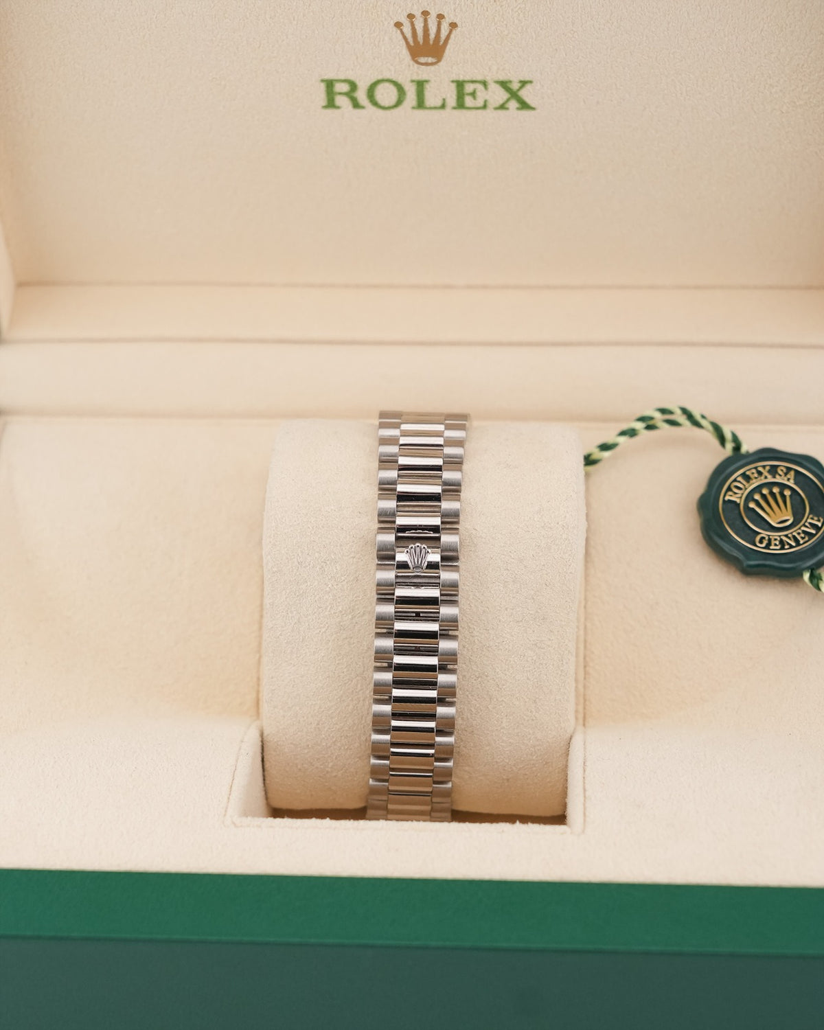 Rolex Datejust 31mm WhiteGold Mother Of Pearl dial - HOURLY 